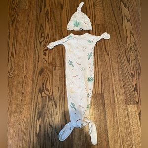 Goumi Desert Newborn Gown